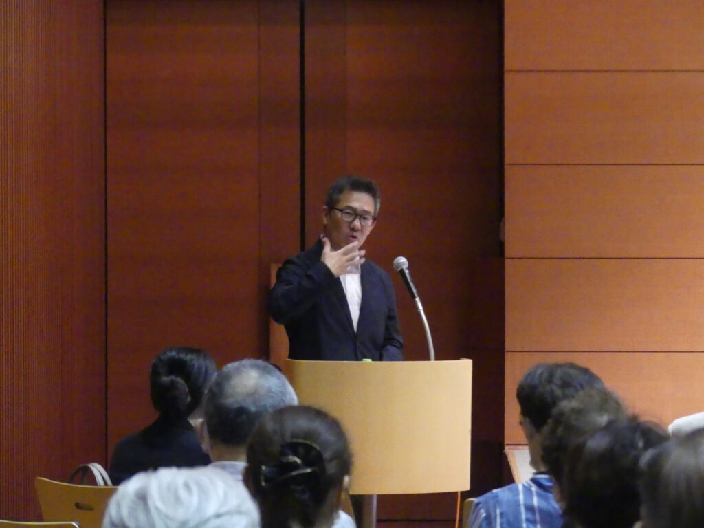 司会の藤坂金生先生